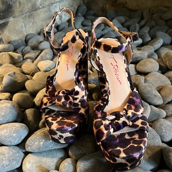 Betsey Johnson Melanni Platform Block Leopard Heel, Size 6.5 - Picture 2 of 7